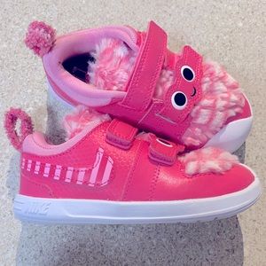 Nike Monster Theme Toddler Sneakers 💗